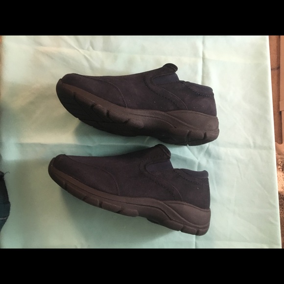Lands End suede - Picture 9 of 11
